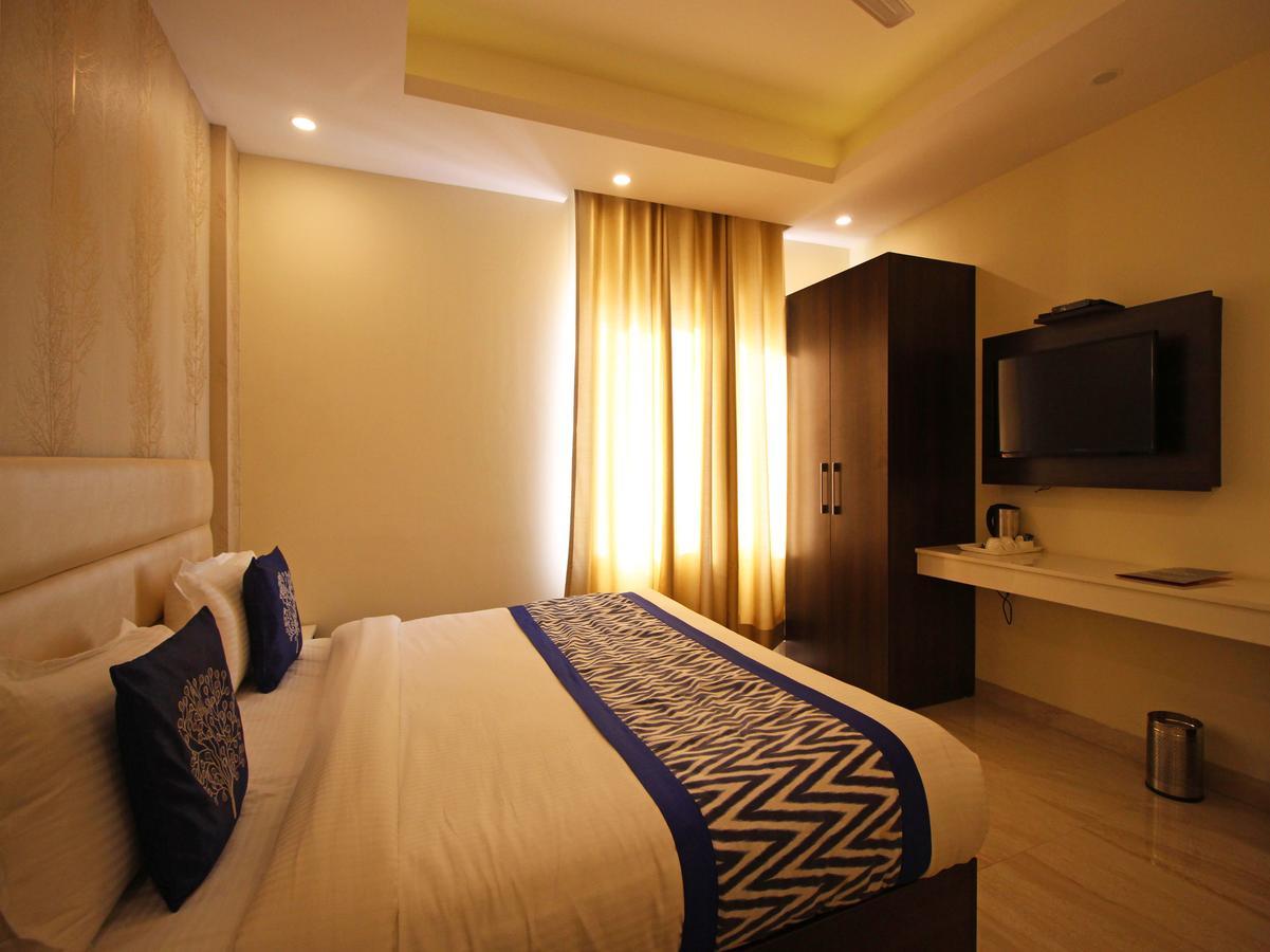 Oyo 8132 Hotel Kukreja دهرادون المظهر الخارجي الصورة