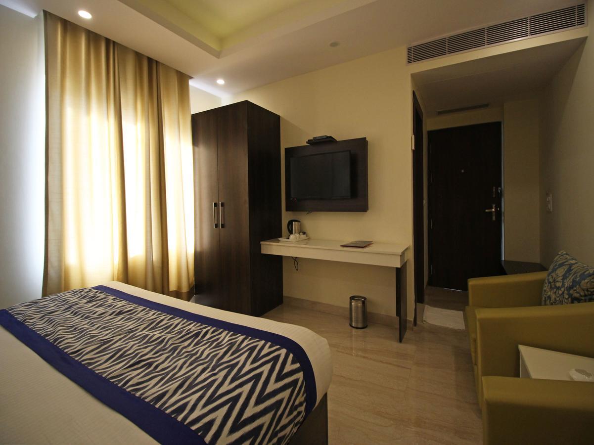 Oyo 8132 Hotel Kukreja دهرادون المظهر الخارجي الصورة