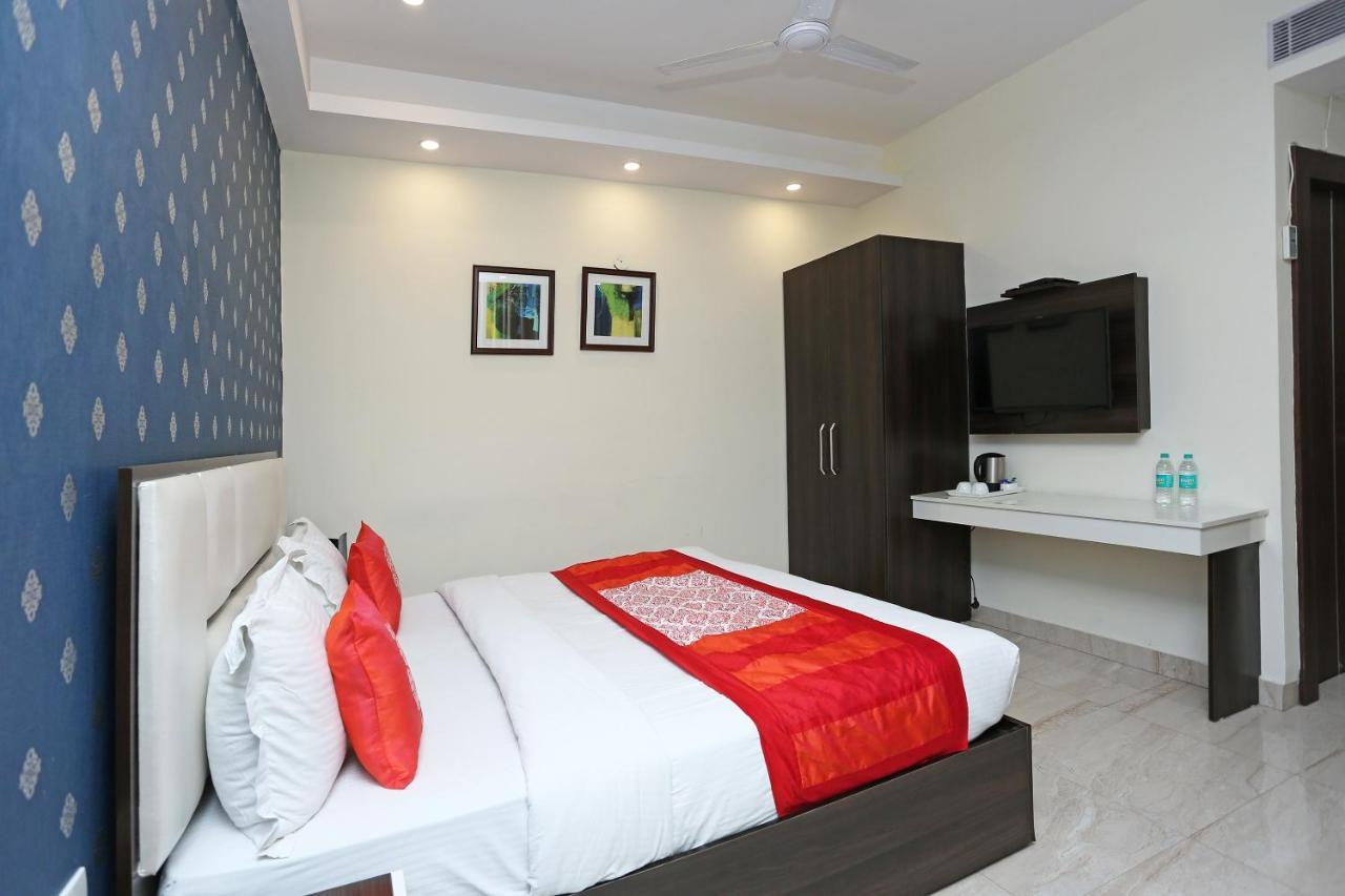 Oyo 8132 Hotel Kukreja دهرادون المظهر الخارجي الصورة