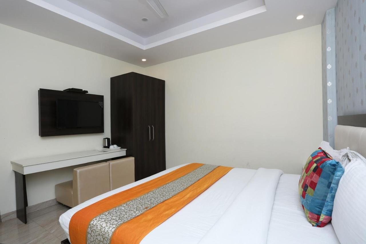 Oyo 8132 Hotel Kukreja دهرادون المظهر الخارجي الصورة