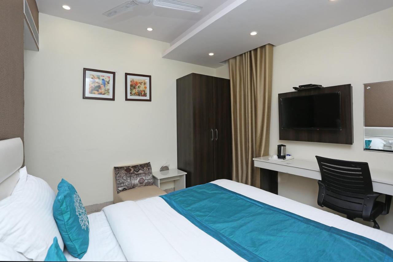 Oyo 8132 Hotel Kukreja دهرادون المظهر الخارجي الصورة