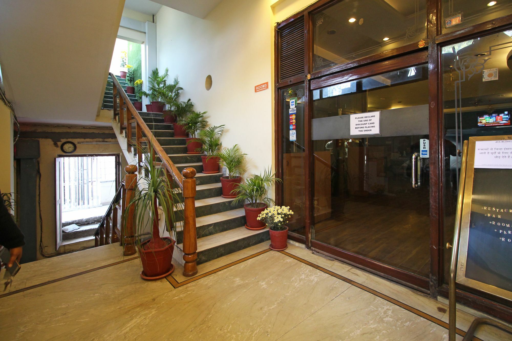 Oyo 8132 Hotel Kukreja دهرادون المظهر الخارجي الصورة